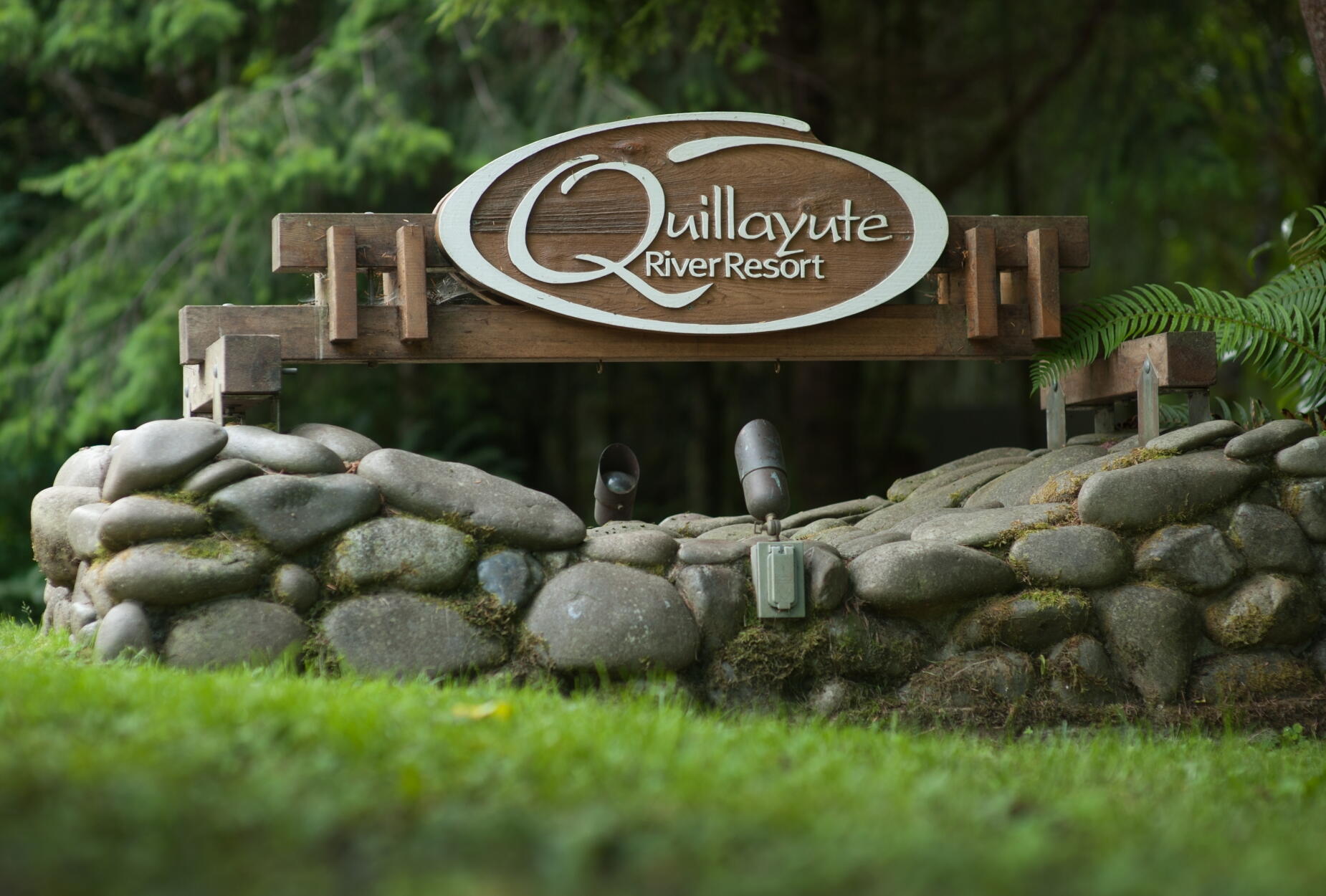 Sign at entrance to Quillayute River Resort on Mora Road